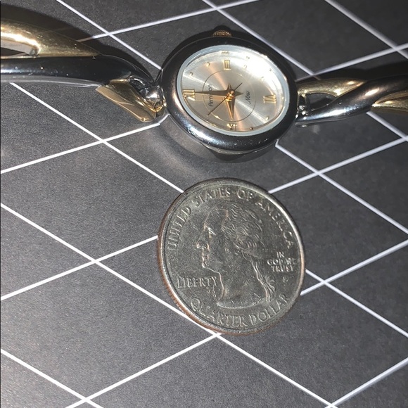 Armitron ladies watch 75/1901D - Picture 4 of 5